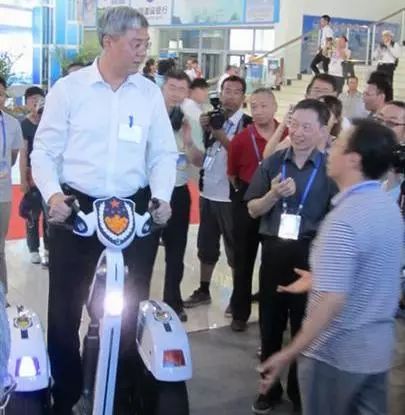 为什么是应勇、陈一新、尹弘? 为什么是应勇、陈一新、尹弘?